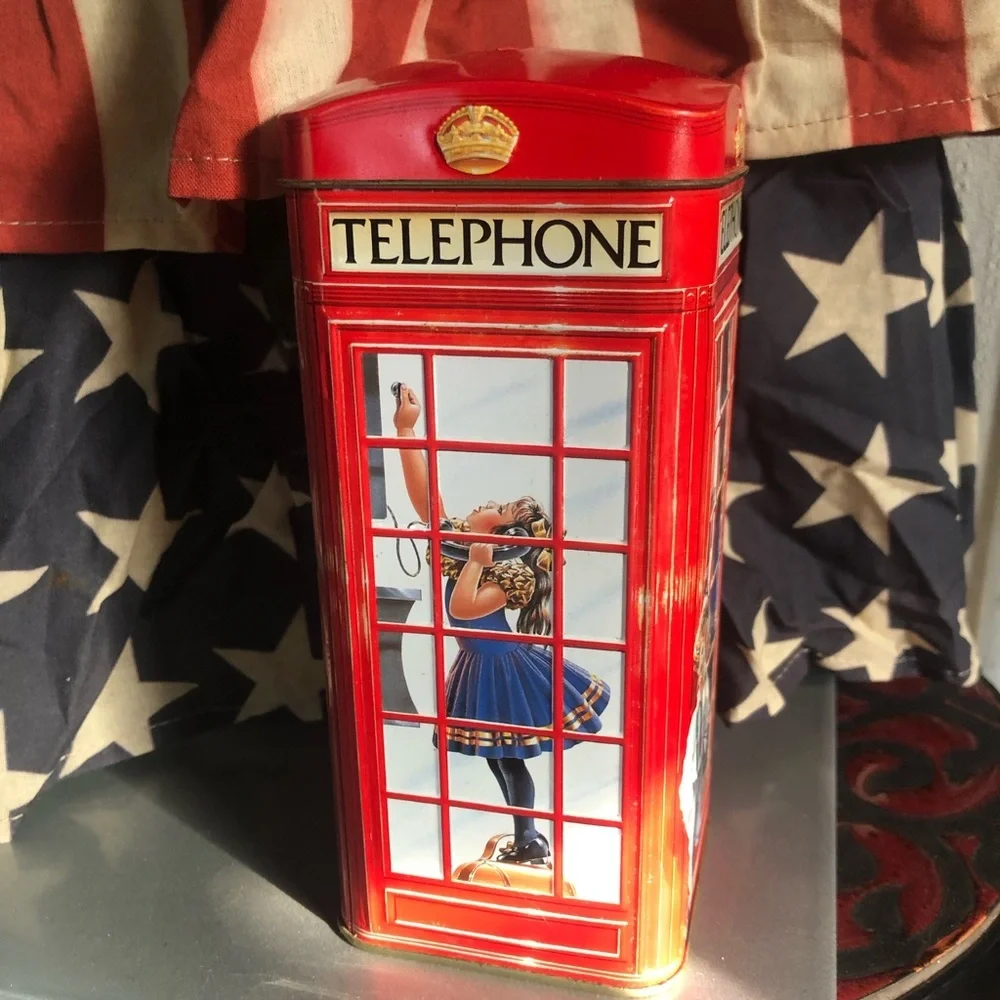 Churchill's Red English Telephone Booth Tin Bank